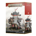 Cities Of Sigmar Cannonade Cogfort är ett stort farligt torn med massa kanoner som kan skjuta ut din motståndare när du spelar Warhammer - Draklunden